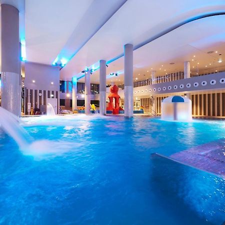Vacationclub - Villa Mistral Apartament 34 シフィノウイシチェ エクステリア 写真