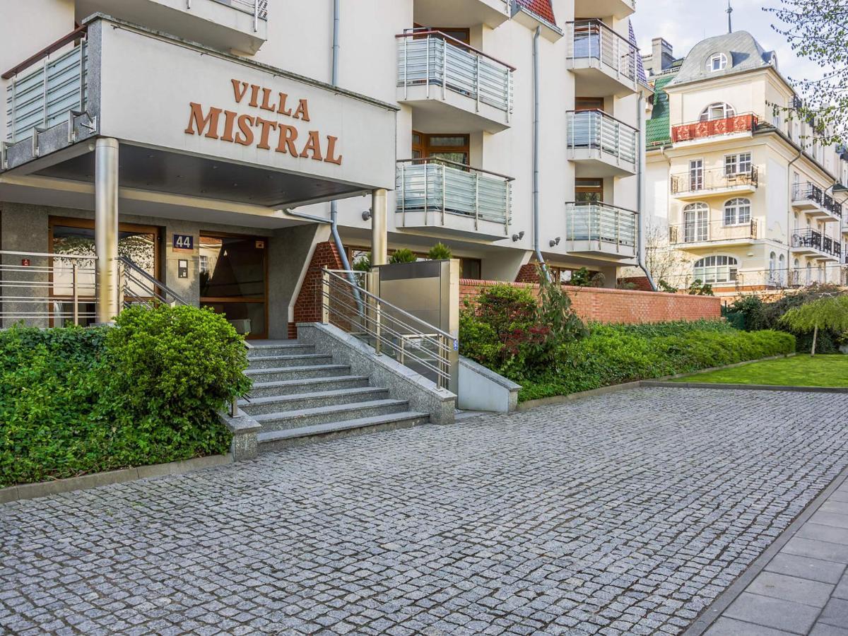 Vacationclub - Villa Mistral Apartament 34 シフィノウイシチェ エクステリア 写真